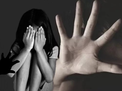 नाबालिग छात्रा से दुर्व्यवहार के आरोप में शिक्षक गिरफ्तार, POCSO एक्ट के तहत केस दर्ज