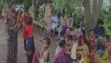 स्कूल बस की चपेट में आने से 3 वर्षीय मासूम की मौत, चालक गिरफ्तार स्कूल बस की चपेट में आने से 3 वर्षीय मासूम की मौत, चालक गिरफ्तार