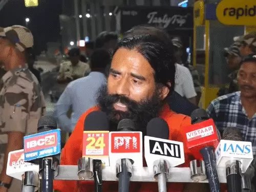 बाबा रामदेव बोले- आंदोलन जरूरी, लेकिन बच्चों का भविष्य दांव पर न लगाएं: कहा- देश में धर्म नहीं, बचपन और युवाओं का भविष्य खतरे में