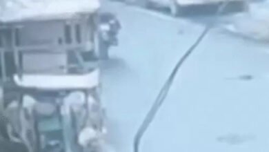 स्कूल से लौट रही छात्रा को तेज रफ्तार कार ने मारी टक्कर, चालक वाहन छोड़कर फरार