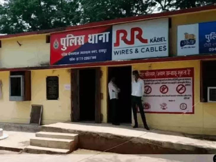 पुरानी रंजिश में युवक से मारपीट कर बाइक लूटी, तीन आरोपी गिरफ्तार