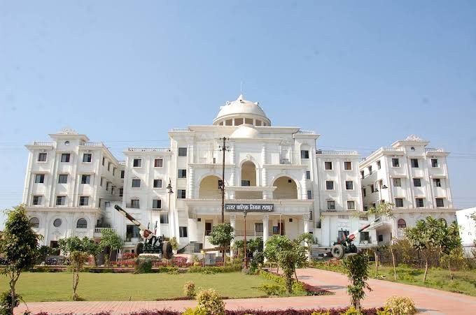 नगर निगम में प्रशासनिक फेरबदल: आयुक्त संबित मिश्रा ने अधिकारियों को सौंपे अतिरिक्त प्रभार, जारी किए नए आदेश