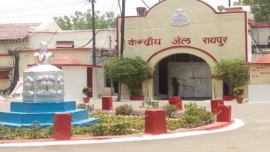 रायपुर सेंट्रल जेल में मुलाकात के नियम बदले: प्रतिबंधित सामान मिलने के बाद सख्ती, अब कुछ जरूरी चीजें सिर्फ कैंटीन से मिलेंगी