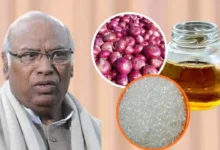 प्याज-चीनी और तेल की बढ़ती कीमतों पर खरगे का वार, बोले- जनता महंगाई से परेशान