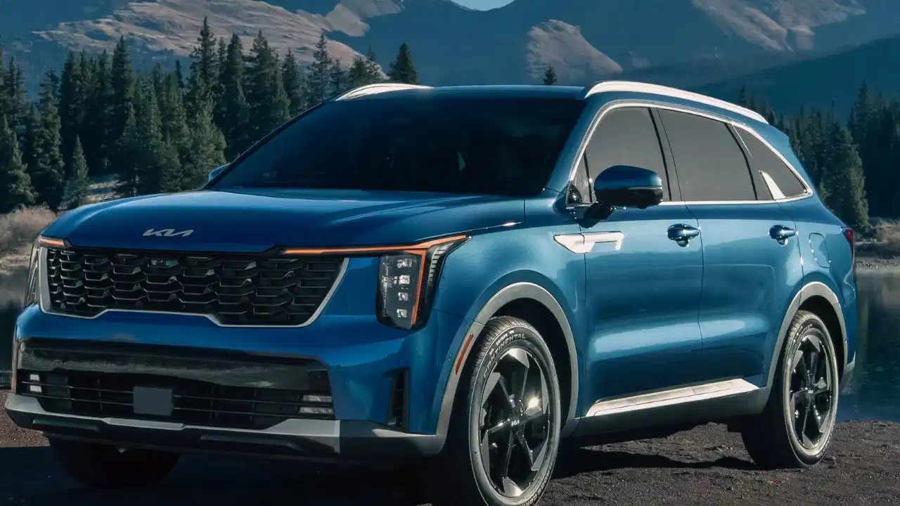 Kia Sorento 4 सितंबर को होगी लॉन्च, हाइब्रिड और डीजल इंजन के साथ प्रीमियम SUV बाजार में मचाएगी धमाल