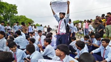 लखनऊ में ‘Gen Alpha’ का प्रदर्शन, शिक्षकों की कमी पर सड़क पर उतरे छात्र
