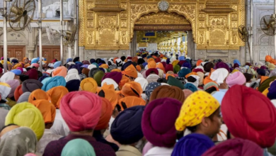 एक ही पंगत में सबको खाना…कैसे शुरू हुई गुरुद्वारे में लंगर की अनूठी परंपरा?
