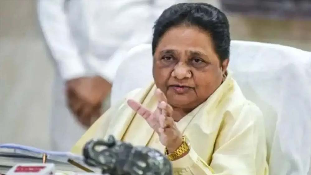 यूपी चुनाव 2027 में मायावती की वापसी की तैयारी, BSP के दांव से अखिलेश-योगी की बढ़ सकती है टेंशन यूपी चुनाव 2027 में मायावती की वापसी की तैयारी, BSP के दांव से अखिलेश-योगी की बढ़ सकती है टेंशन