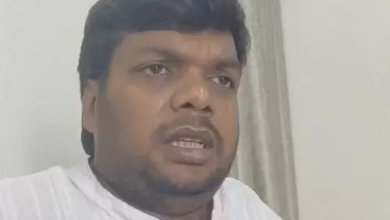 ‘कनपट्टी पर बंदूक रखकर आंखें बांधी, एनकाउंटर की धमकी दी’:सबा से पुलिस बोली- कहां से ली जिहाद की ट्रेनिंग, जेल में बंद छात्रों की आपबीती ‘कनपट्टी पर बंदूक रखकर आंखें बांधी, एनकाउंटर की धमकी दी’:सबा से पुलिस बोली- कहां से ली जिहाद की ट्रेनिंग, जेल में बंद छात्रों की आपबीती
