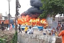 पटना में सड़क हादसे के बाद बवाल: युवक की मौत से भड़की भीड़, बस समेत 5 गाड़ियां फूंकीं, पुलिस पर पथराव