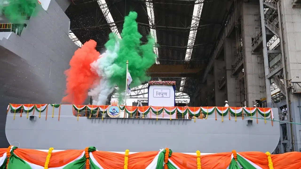 300 मीटर गहराई में करेगा निगरानी…भारतीय नौसेना को जल्द मिलेगा ‘निपुण’ अंडरवॉटर रोबोट