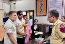 राहुल गांधी की मांग दिल्ली पुलिस ने मानी, पैलेट गन मामले में दर्ज कर रही FIR