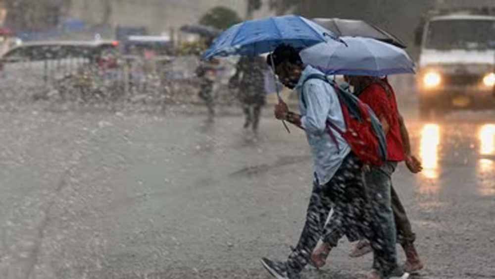 बिहार में फिर बदला मौसम, 11 जिलों में भारी बारिश की चेतावनी; जानें अपने जिले का हाल
