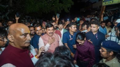 बाढ़ प्रभावित क्षेत्रों में खाद्यान्न, चिकित्सा, स्वच्छता एवं शुद्ध पेयजल की समुचित व्यवस्था सुनिश्चित करने के निर्देश