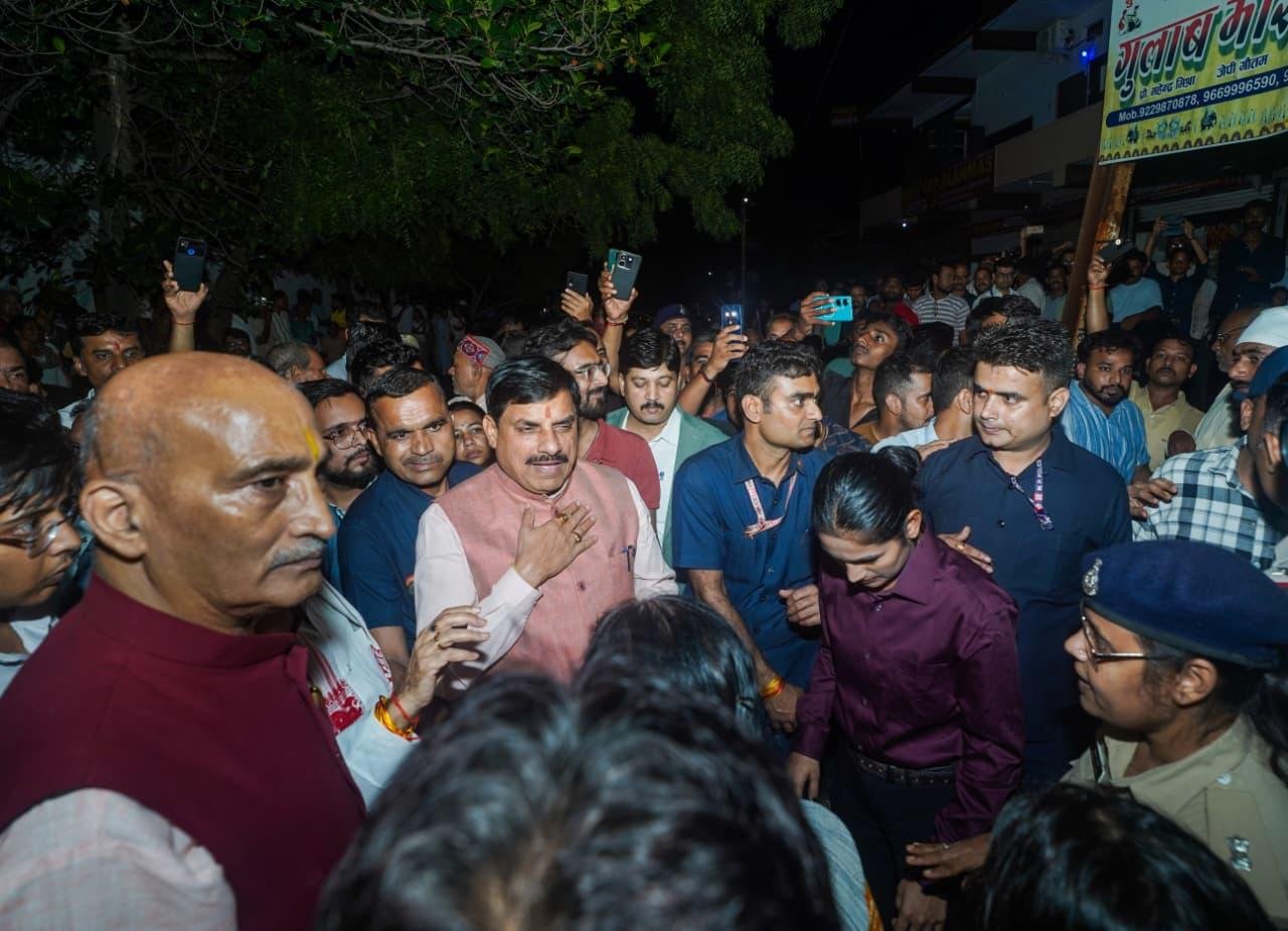 बाढ़ प्रभावित क्षेत्रों में खाद्यान्न, चिकित्सा, स्वच्छता एवं शुद्ध पेयजल की समुचित व्यवस्था सुनिश्चित करने के निर्देश बाढ़ प्रभावित क्षेत्रों में खाद्यान्न, चिकित्सा, स्वच्छता एवं शुद्ध पेयजल की समुचित व्यवस्था सुनिश्चित करने के निर्देश