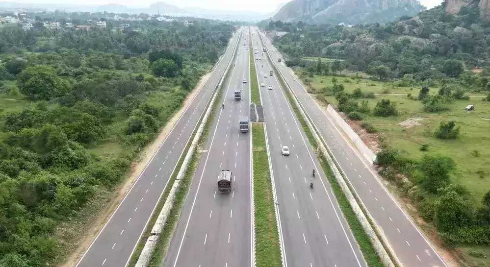 जबलपुर से मुंबई का सफर होगा सुपरफास्ट, नया एक्सप्रेसवे घटाएगा 200 KM दूरी; 10-11 घंटे में पूरा होगा सफर जबलपुर से मुंबई का सफर होगा सुपरफास्ट, नया एक्सप्रेसवे घटाएगा 200 KM दूरी; 10-11 घंटे में पूरा होगा सफर