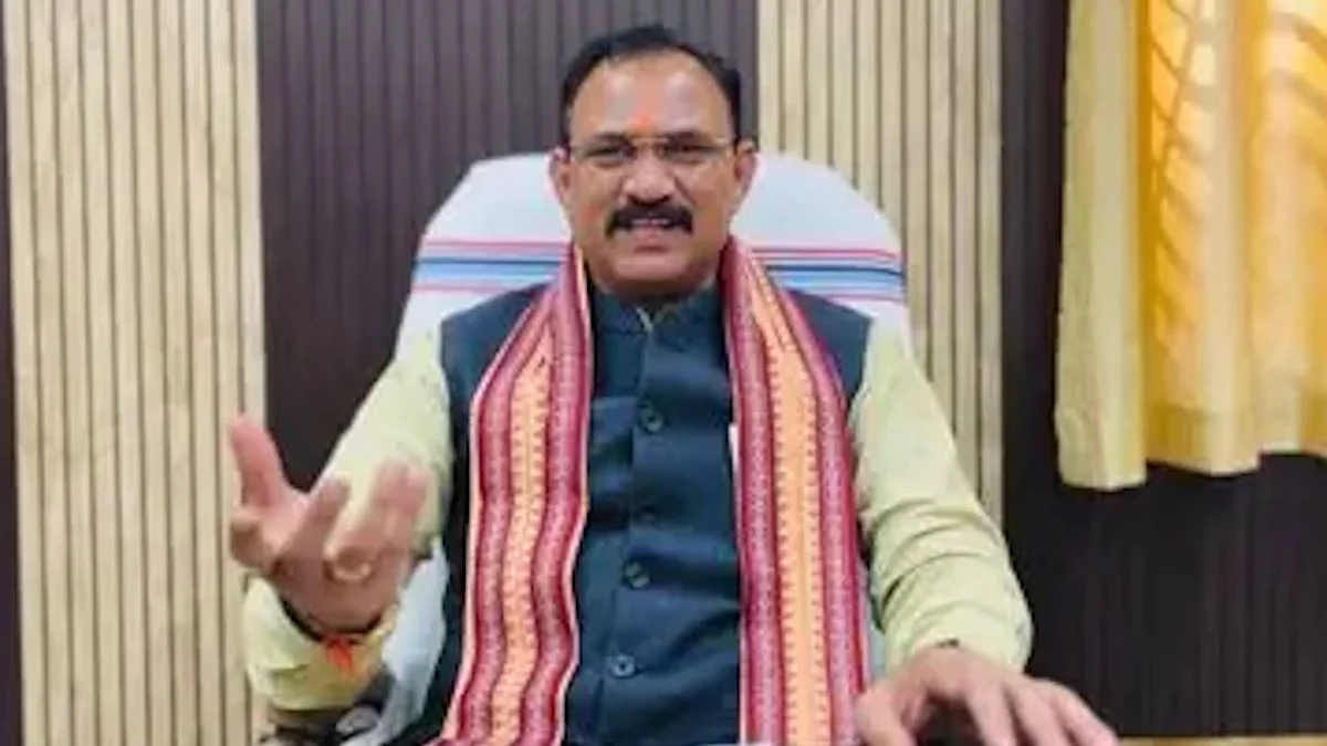 दूध, दही और मक्खन पर सरकार की सख्ती: स्वास्थ्य मंत्री श्याम बिहारी जायसवाल की चेतावनी- मिलावट की तो होगी कड़ी कार्रवाई