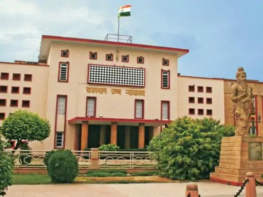 हाईकोर्ट ने 468 अफसर-कर्मचारियों के तबादलों पर लगाई रोक:ट्रांसफर पॉलिसी दो महीने में बनाने का आदेश, कमेटी बनाई
