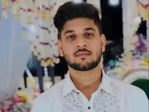 पैसों के विवाद में बड़े भाई ने छोटे की जान ली: कुल्हाड़ी से हमला कर हत्या, दोनों चलाते थे च्वाइस सेंटर पैसों के विवाद में बड़े भाई ने छोटे की जान ली: कुल्हाड़ी से हमला कर हत्या, दोनों चलाते थे च्वाइस सेंटर