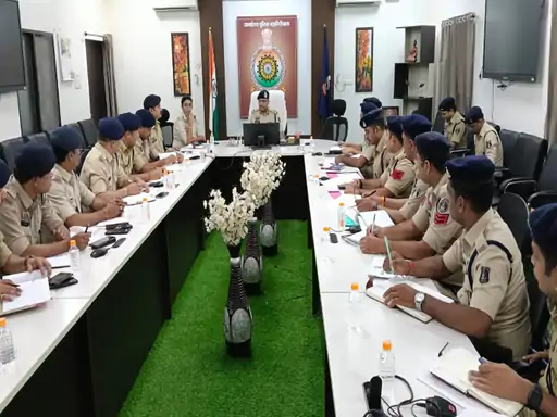 बिलासपुर रेंज में साइबर अपराध पर सख्ती, फर्जी सिम बेचने वालों पर FIR के निर्देश बिलासपुर रेंज में साइबर अपराध पर सख्ती, फर्जी सिम बेचने वालों पर FIR के निर्देश