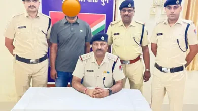 19 साल पुराने केस का आरोपी सऊदी से लौटा, RPF ने किया गिरफ्तार; ओडिशा से भी 11 साल पुराने मामले का आरोपी पकड़ा 19 साल पुराने केस का आरोपी सऊदी से लौटा, RPF ने किया गिरफ्तार; ओडिशा से भी 11 साल पुराने मामले का आरोपी पकड़ा