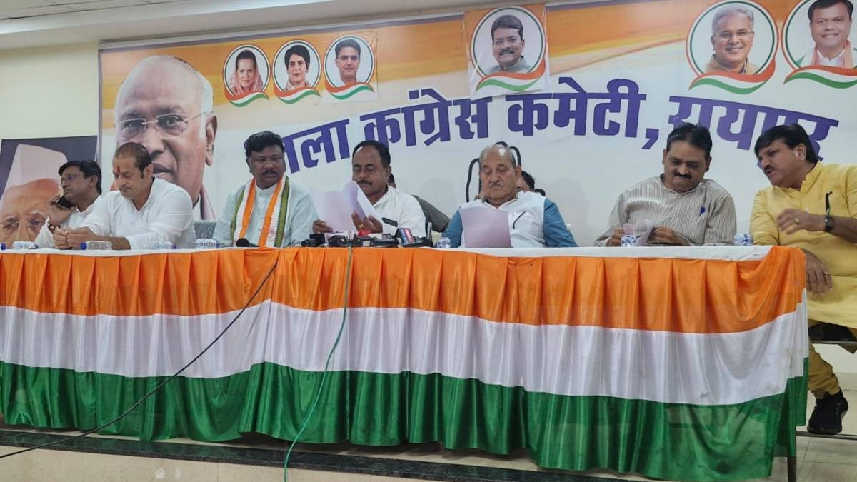 मोदी के जन्मदिन पर कांग्रेस का ‘महंगाई-बेरोजगारी दिवस’, 36 लाख दीयों के आयोजन पर मांगा खर्च का हिसाब