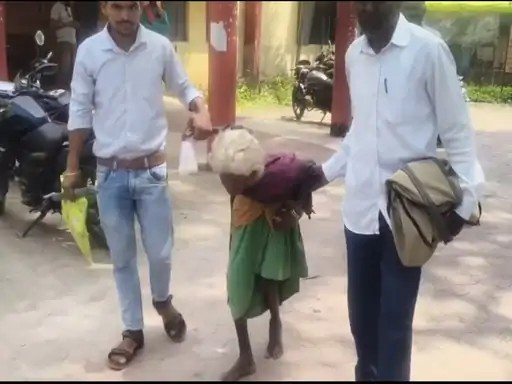 घरेलू विवाद में 90 साल की बुजुर्ग से मारपीट, गर्म पानी से झुलसाने का आरोप घरेलू विवाद में 90 साल की बुजुर्ग से मारपीट, गर्म पानी से झुलसाने का आरोप