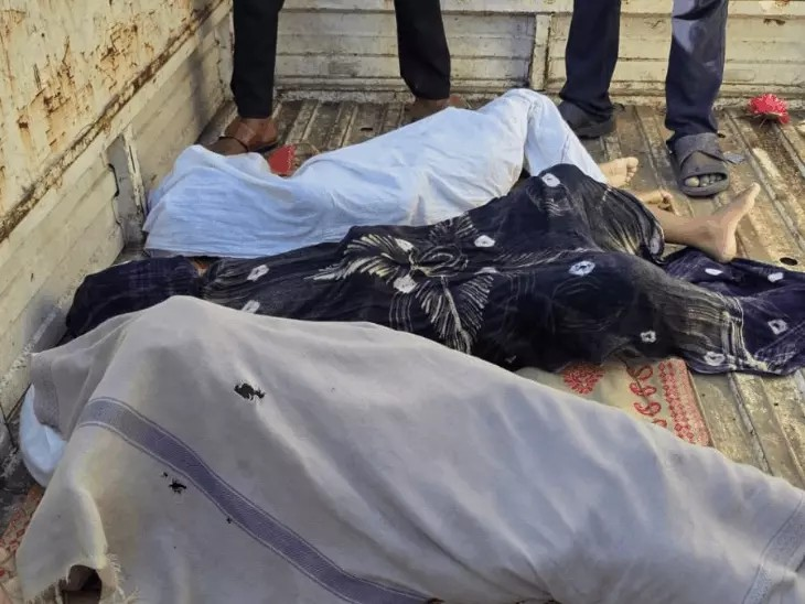 तालाब में नहाने गईं 3 बच्चियां, डूबने से मौत; स्कूल नहीं गई थीं तालाब में नहाने गईं 3 बच्चियां, डूबने से मौत; स्कूल नहीं गई थीं