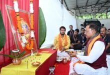 CM साय ने मुख्यमंत्री निवास में भगवान विश्वकर्मा की पूजा की, बोले- श्रम, कौशल और सृजन से ही समृद्ध छत्तीसगढ़ का निर्माण संभव