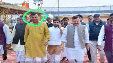 मंत्री के करीबी BJP नेता पर गंभीर आरोप, पुलिस ने किया गिरफ्तार मंत्री के करीबी BJP नेता पर गंभीर आरोप, पुलिस ने किया गिरफ्तार