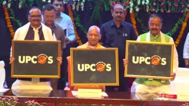 यूपी के 20 लाख आउटसोर्स कर्मियों के लिए बड़ा ऐलान! योगी बोले- अब बिचौलियों का खेल खत्म…