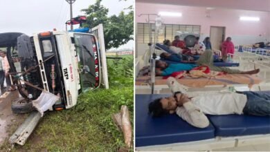 गिरौदपुरी धाम जा रहे श्रद्धालुओं पर टूटा हादसा: मोड़ पर अनियंत्रित होकर पलटी माजदा, महिला-बच्चों समेत 27 लोग घायल