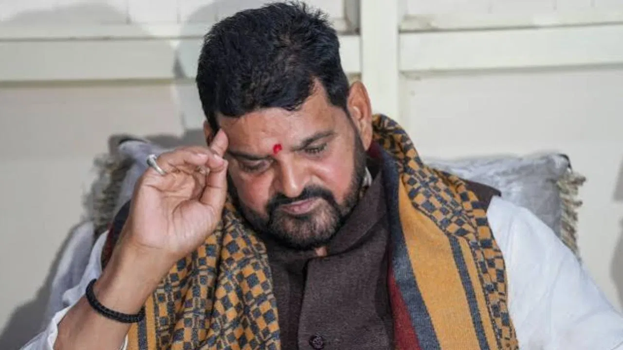 महिला पहलवानों ने बृजभूषण के बरी होने के फैसले को दी चुनौती, ‘आदर्श पीड़ित’ मानक पर उठाए सवाल महिला पहलवानों ने बृजभूषण के बरी होने के फैसले को दी चुनौती, ‘आदर्श पीड़ित’ मानक पर उठाए सवाल
