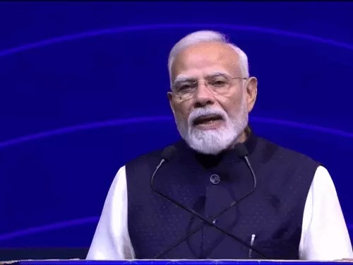 PM मोदी बोले- भारत पर दुनिया का भरोसा बढ़ा, ग्लोबल मार्केट तक पहुंच रहीं देश की सेमीकंडक्टर चिप्स PM मोदी बोले- भारत पर दुनिया का भरोसा बढ़ा, ग्लोबल मार्केट तक पहुंच रहीं देश की सेमीकंडक्टर चिप्स