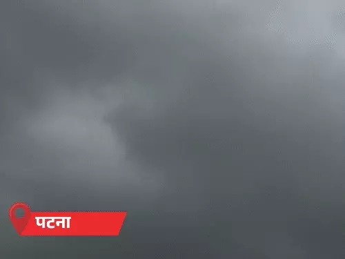 पटना में खतरे के निशान से 2 फीट ऊपर गंगा:निचले इलाकों में भरा पानी, बक्सर में नेशनल हाई-वे डूबा; 5 जिलों में बारिश-31 में अलर्ट पटना में खतरे के निशान से 2 फीट ऊपर गंगा:निचले इलाकों में भरा पानी, बक्सर में नेशनल हाई-वे डूबा; 5 जिलों में बारिश-31 में अलर्ट