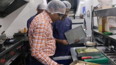 इंदौर में खाद्य सुरक्षा विभाग की बड़ी कार्रवाई, दो प्रतिष्ठानों में निर्माण बंद, जांच के लिए कई सैंपल लिए गए