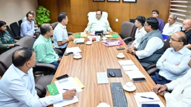 दिल्ली में वकीलों की नाराजगी के बाद सरकार ने बदला फैसला, नए चालान सिस्टम पर रोक