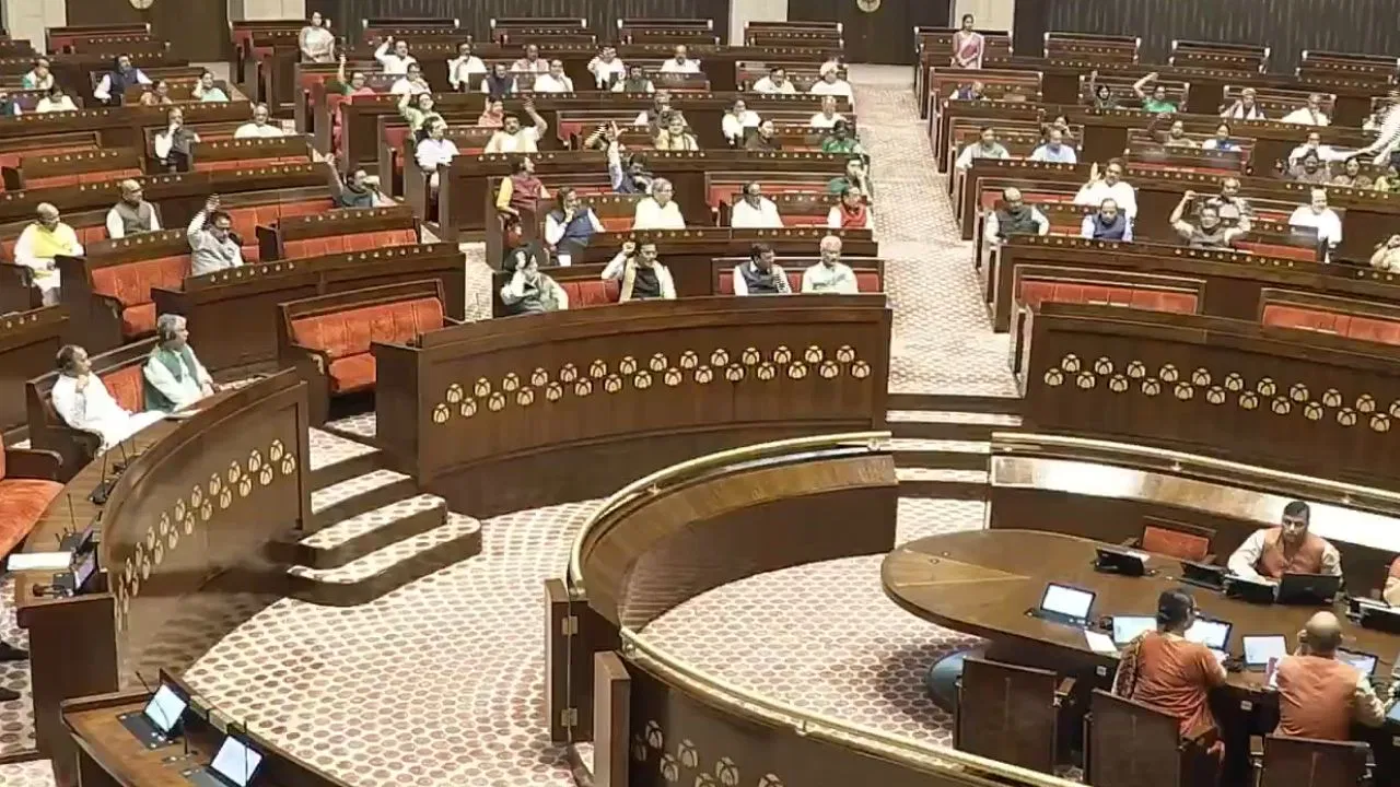 राज्यसभा चुनाव की तारीखों का ऐलान, UP की 10 और उत्तराखंड की एक सीट पर 16 अक्टूबर को वोटिंग राज्यसभा चुनाव की तारीखों का ऐलान, UP की 10 और उत्तराखंड की एक सीट पर 16 अक्टूबर को वोटिंग