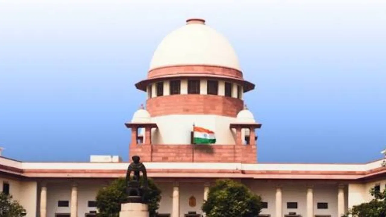 ‘वंदे मातरम न गाने पर कोई आपराधिक कार्रवाई नहीं’, टीएम कृष्णा की याचिका पर सुप्रीम कोर्ट ने केंद्र से मांगा जवाब