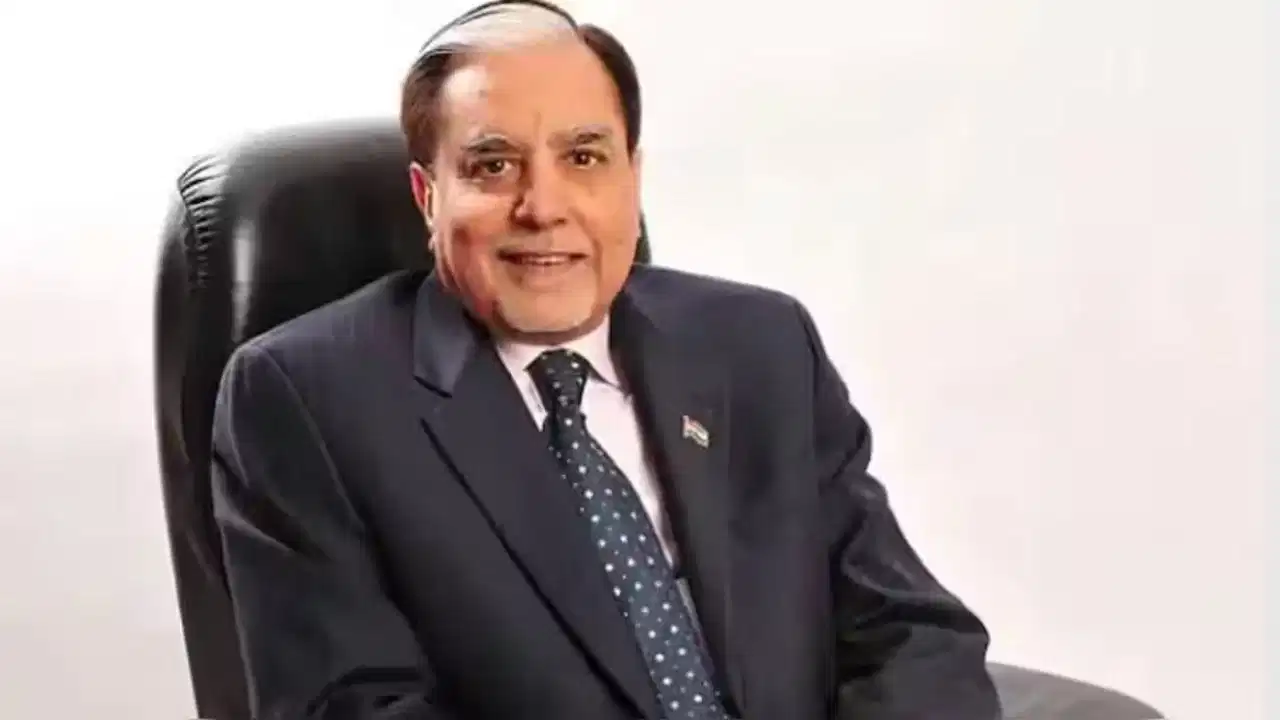 सुभाष चंद्रा को NCLT से झटका, दिवालियापन आदेश पर रोक; संपत्तियों की बिक्री पर लगी पाबंदी