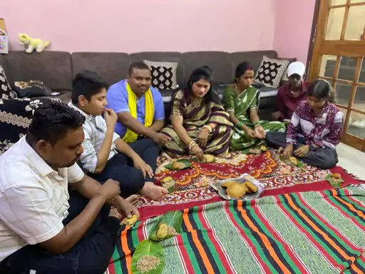 नुआखाई मिलन समारोह में एकजुटता का संदेश, सावित्री जगत बोलीं- बेटियों को दें शिक्षा और सम्मान नुआखाई मिलन समारोह में एकजुटता का संदेश, सावित्री जगत बोलीं- बेटियों को दें शिक्षा और सम्मान