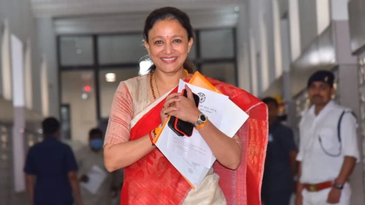 कौन हैं आराधना मिश्रा मोना? जो बनाई गईं यूपी कांग्रेस की नई अध्यक्ष, जानें इनके बारे में