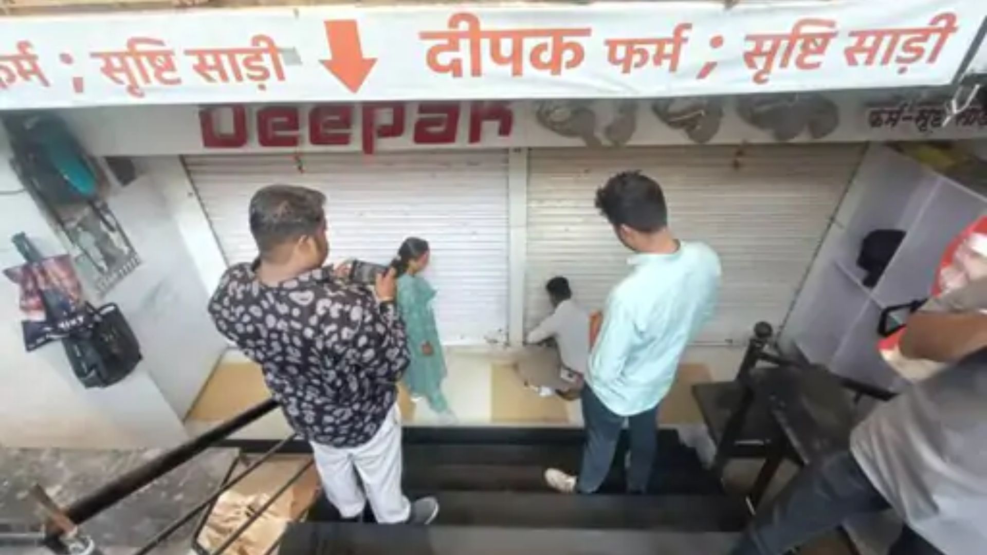 इंदौर में नगर निगम की सख्ती, फायर सेफ्टी नियमों के उल्लंघन पर 15 बिल्डिंग सील, 2 पर चालान इंदौर में नगर निगम की सख्ती, फायर सेफ्टी नियमों के उल्लंघन पर 15 बिल्डिंग सील, 2 पर चालान