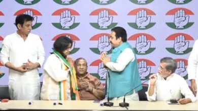 प्रियंका कक्कड़ ने छोड़ी आम आदमी पार्टी, कांग्रेस ज्वाइन की, राहुल गांधी की तारीफों के पुल बांधे बताया Authentic Leader प्रियंका कक्कड़ ने छोड़ी आम आदमी पार्टी, कांग्रेस ज्वाइन की, राहुल गांधी की तारीफों के पुल बांधे बताया Authentic Leader