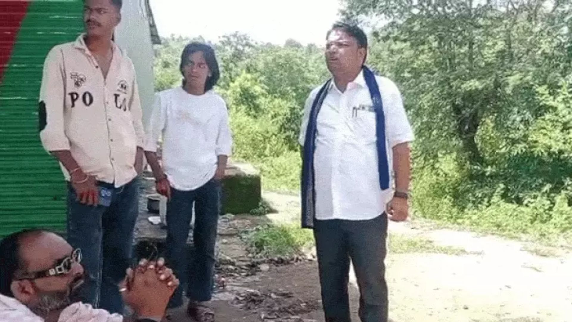 जबलपुर में ड्राई-डे पर शराब की बिक्री का मामला, रांझी में बंद दुकान से बेचने का आरोप, बरगी में शराब के साथ पकड़े गए 2 युवक