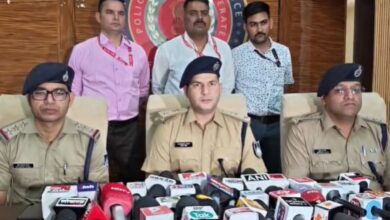 इंदौर: समझौते के दौरान पिस्तौल से हवाई फायरिंग का मामला, पुलिस ने कार्रवाई करते हुए तीन आरोपियों को दबोचा, पढ़ें पूरी खबर