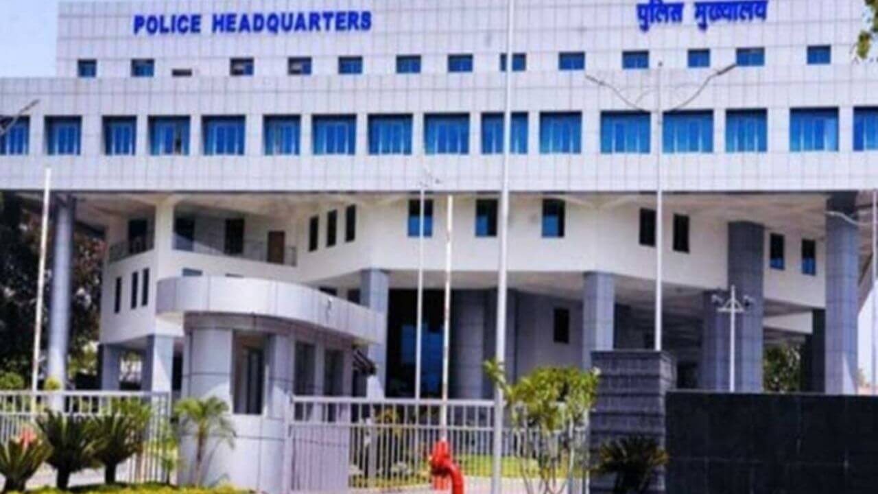 मध्यप्रदेश: 11 से 25 अक्टूबर तक पुलिसकर्मियों की छुट्टियों पर रोक, DGP का आदेश जारी, जानें कारण