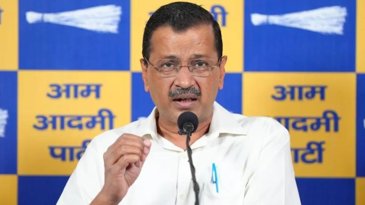 अरविंद केजरीवाल समेत आप नेताओं पर FIR, बंगला साहिब गुरुद्वारे में नारेबाजी और भ्रामक वीडियो का आरोप