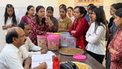 भोपाल के गर्ल्स हॉस्टल में खाने की गुणवत्ता पर सवाल, भोजन में इल्ली मिलने के बाद जांच शुरू, 7 सैंपल लिए
