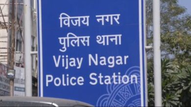 Indore News : व्यापारी के साथ 25 लाख रुपये की ठगी, बैग बदलकर आरोपी फरार, पुलिस ने दर्ज किया मामला